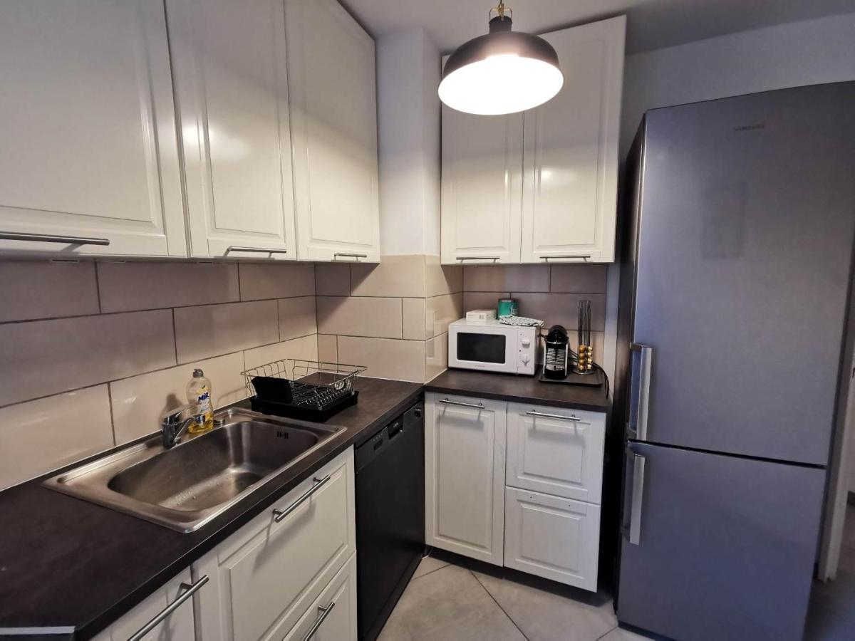 Appartement Proche Disneyland & Paris - 20 Minutes - Proche Gare Rer Noisiel Exterior foto